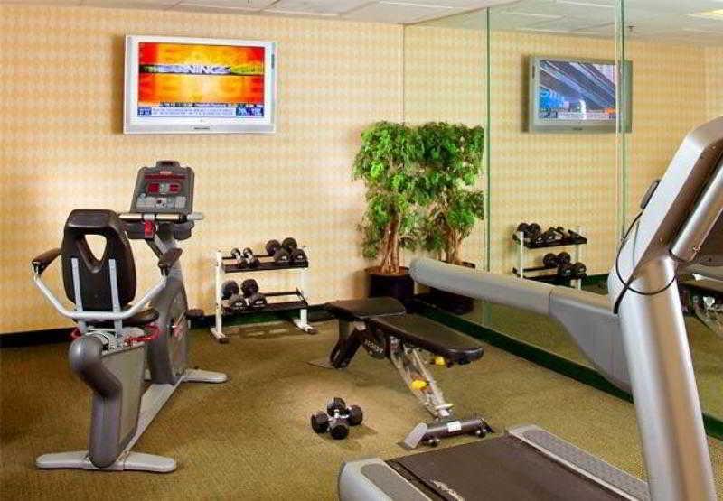 Courtyard By Marriott Memphis Airport Hotel Bagian luar foto