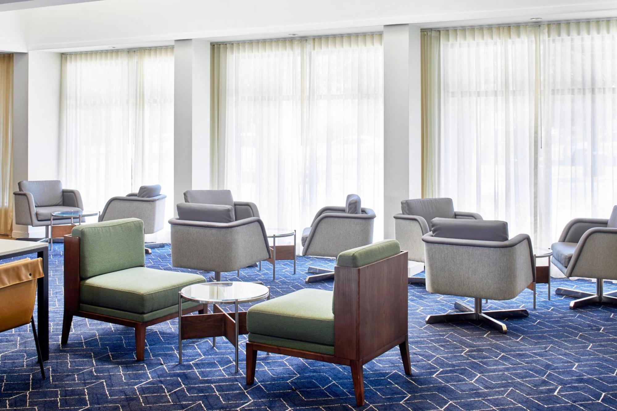 Courtyard By Marriott Memphis Airport Hotel Bagian luar foto