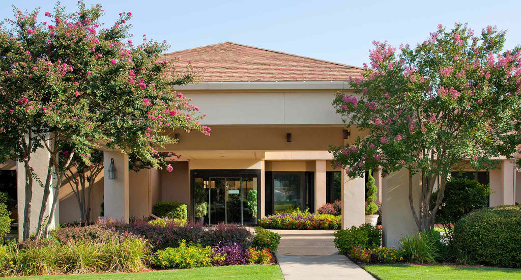 Courtyard By Marriott Memphis Airport Hotel Bagian luar foto